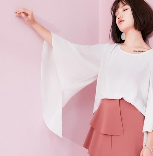 网纱刺绣上衣搭配短裤:6种穿出清凉夏日 网纱刺绣上衣搭配短裤:6种穿出清凉夏日