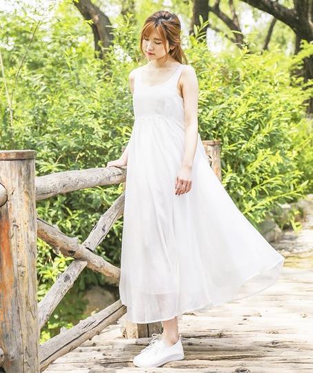 时尚高腰背心裙搭配：高贵甜美背心裙推荐（图）