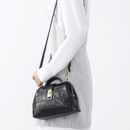 今年巨流行拼接圆环小方包：简约精致小方包分享