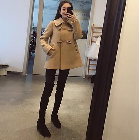 连衣裙怎么搭配外套：减龄毛呢短外套推荐（图）