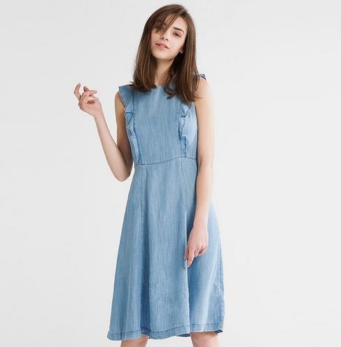 收腰牛仔裙怎么搭配:彰显牛仔裙优雅风范 收腰牛仔裙怎么搭配:彰显牛仔裙优雅风范