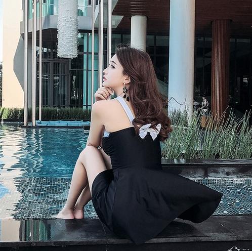 印花显瘦泳衣分享:玩转泳衣性感小心机(图) 印花显瘦泳衣分享:玩转泳衣性感小心机(图)