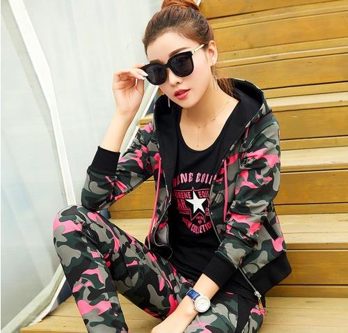 5款印花连帽短裤套装：打造大长腿套装分享（图）