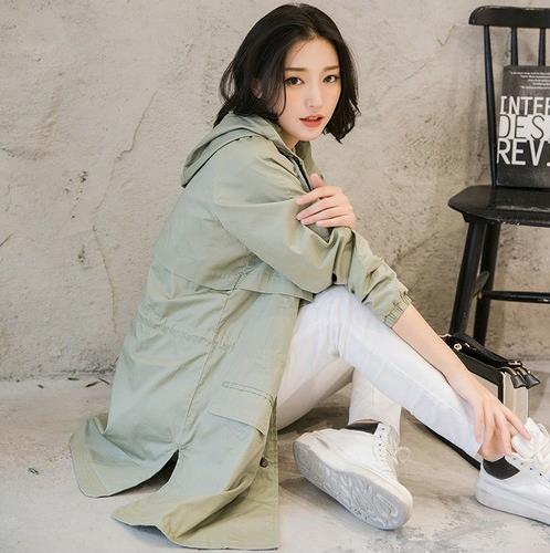 胖MM穿韩版系带风衣搭配:时尚显瘦风衣推荐(图) 胖MM穿韩版系带风衣搭配:时尚显瘦风衣推荐(图)