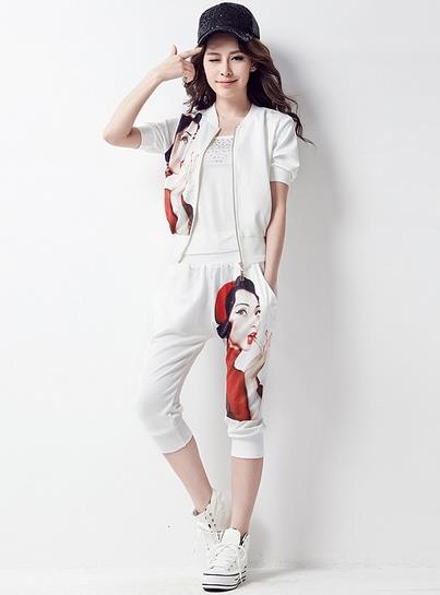 钉花外套背心裙套装搭配：彰显秋日百媚千娇（图）