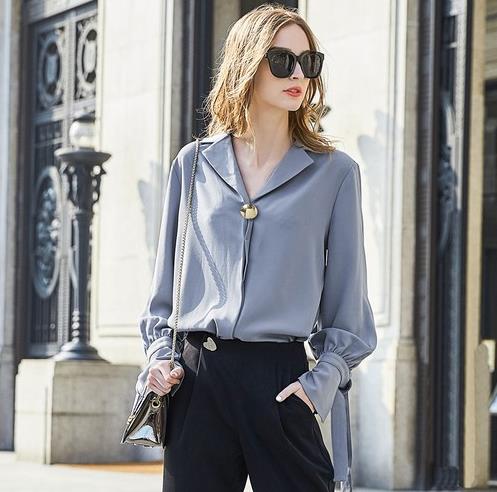 雪纺裤搭配V领灯笼袖衬衫: OL气质十足衬衫分享 雪纺裤搭配V领灯笼袖衬衫: OL气质十足衬衫分享