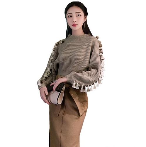 雪纺裤搭配V领灯笼袖衬衫： OL气质十足衬衫分享