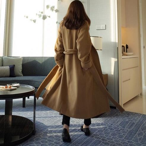 连肩超长毛呢外套搭配：5款外套打造知性名媛范（图）