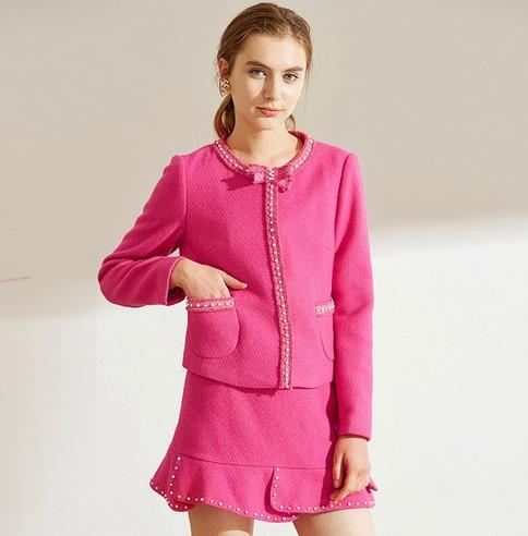 5款糖果色翻领呢外套搭配：时尚百搭外套推荐（图）