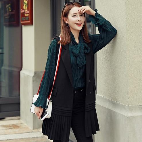 宽松西装马甲怎么搭配：修身简约马甲分享（图）