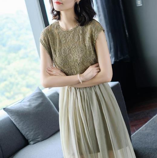 2017新款显瘦A字裙：女装A字裙搭配推荐