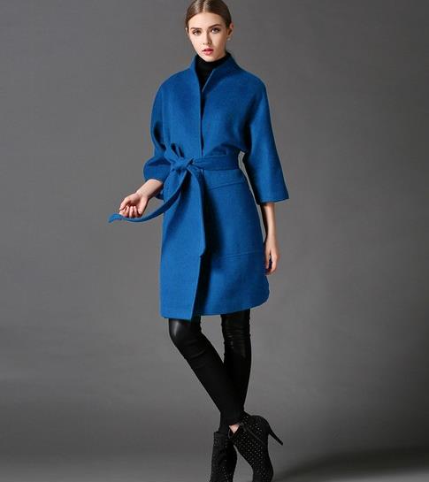 什么上衣搭配高腰微喇九分裤才能彰显性感女人味 什么上衣搭配高腰微喇九分裤才能彰显性感女人味