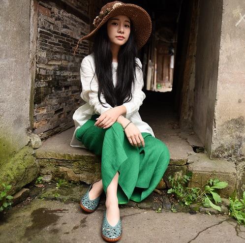 拼色牛皮细带平底鞋搭配：时尚优雅平底鞋分享（图）