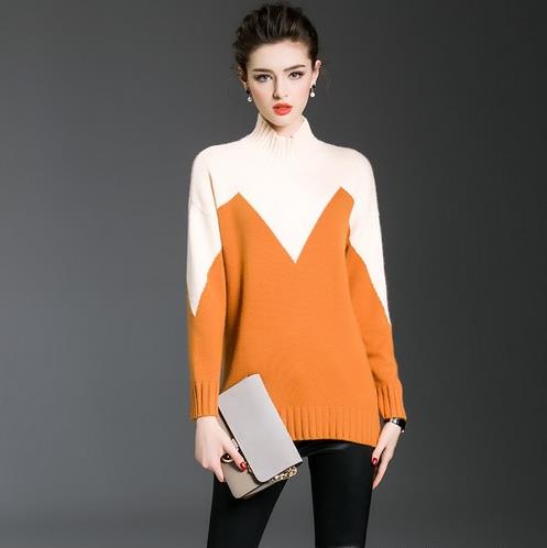 半身裙搭配纯色套头毛衣：5款毛衣演绎文艺范（图）