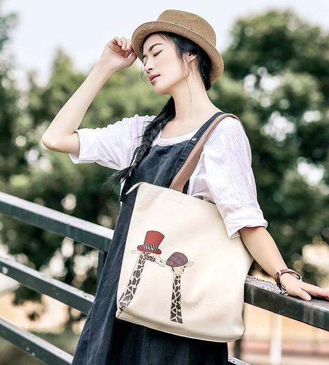 简约帆布单肩包搭配：文艺小清新单肩包推荐（图）