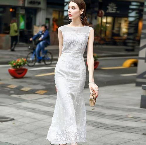 百褶收腰鱼尾裙搭配：6款鱼尾裙穿出熟女范