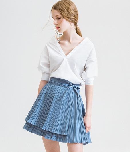 蝴蝶结短袖T恤搭配短裤:简单穿出大牌感 蝴蝶结短袖T恤搭配短裤:简单穿出大牌感