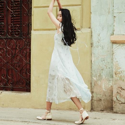 印花连衣裙怎么搭配鞋子：6款轻松搭出好气质