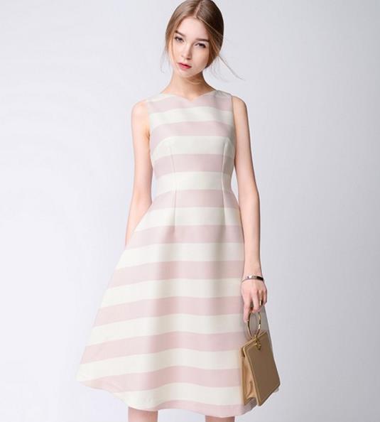 复古印花裙装推荐：6款裙装搭出随意文艺范儿