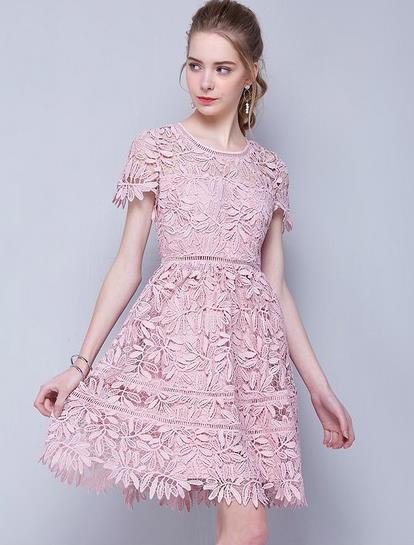 蕾丝连衣裙2017：女士连衣裙梦幻少女心推荐（图）