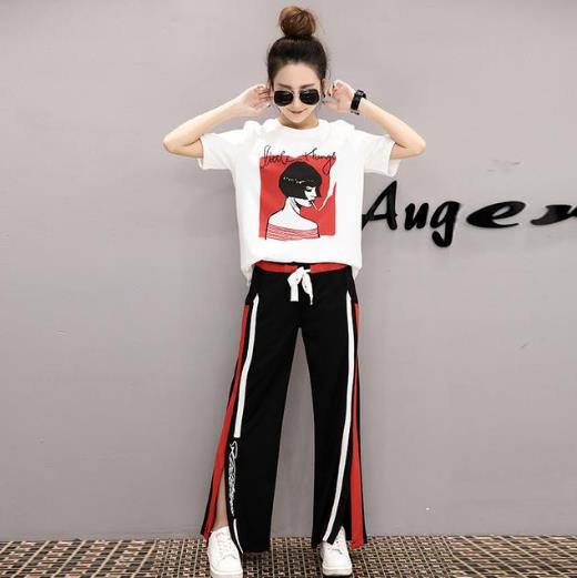 微胖MM休闲两件套搭配:显瘦,搭出优雅好气质 微胖MM休闲两件套搭配:显瘦,搭出优雅好气质