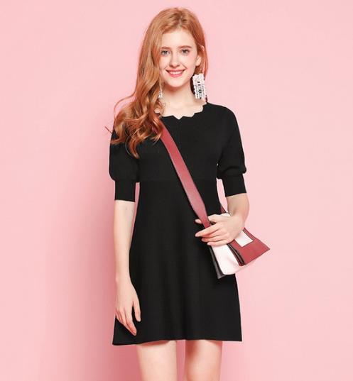 灯笼中袖A字针织连衣裙搭配：5款连衣裙彰显甜美范