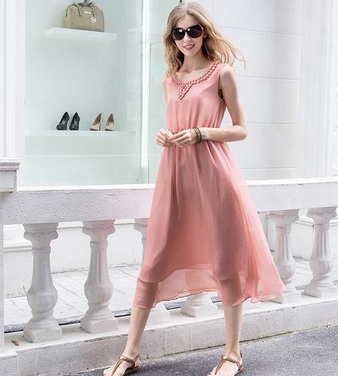 胖MM搭配V领绣花长裙：显高显瘦长裙推荐（图）