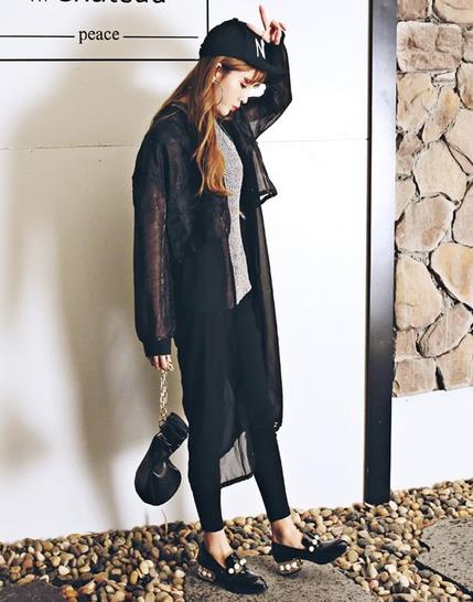 阔腿裤搭配真皮尖头布洛克单鞋:知性韵味非凡(图) 阔腿裤搭配真皮尖头布洛克单鞋:知性韵味非凡(图)