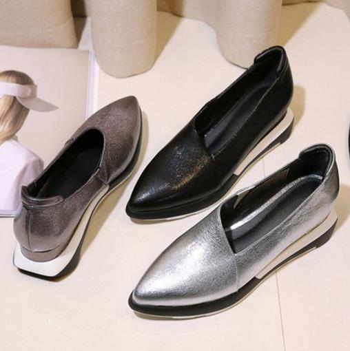 阔腿裤搭配真皮尖头布洛克单鞋:知性韵味非凡(图) 阔腿裤搭配真皮尖头布洛克单鞋:知性韵味非凡(图)