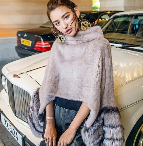 2017秋冬款中长款撞色外套:5款外套打造名媛风情 2017秋冬款中长款撞色外套:5款外套打造名媛风情