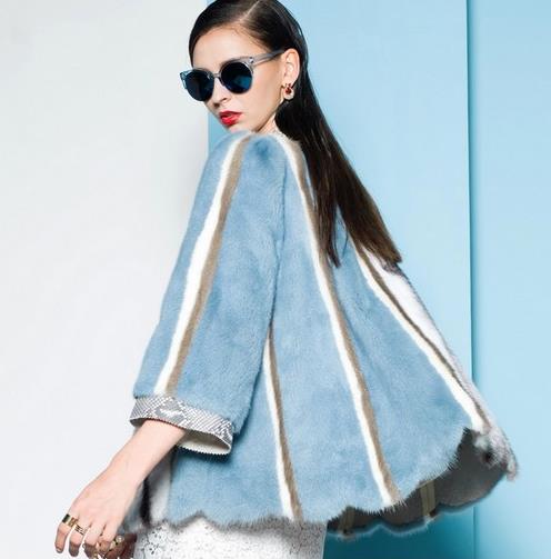 2017秋冬款中长款撞色外套:5款外套打造名媛风情 2017秋冬款中长款撞色外套:5款外套打造名媛风情