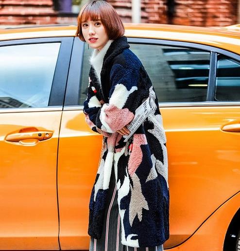 2017秋冬款中长款撞色外套：5款外套打造名媛风情