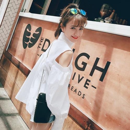 蕾丝亮片宫廷风衬衫的几种搭配:彰显娇俏甜美风(图) 蕾丝亮片宫廷风衬衫的几种搭配:彰显娇俏甜美风(图)