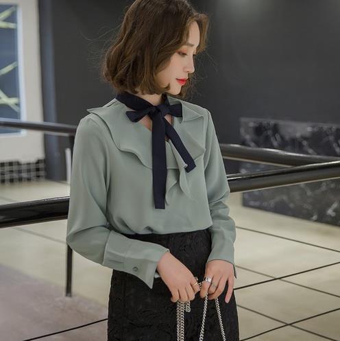 蕾丝亮片宫廷风衬衫的几种搭配:彰显娇俏甜美风(图) 蕾丝亮片宫廷风衬衫的几种搭配:彰显娇俏甜美风(图)