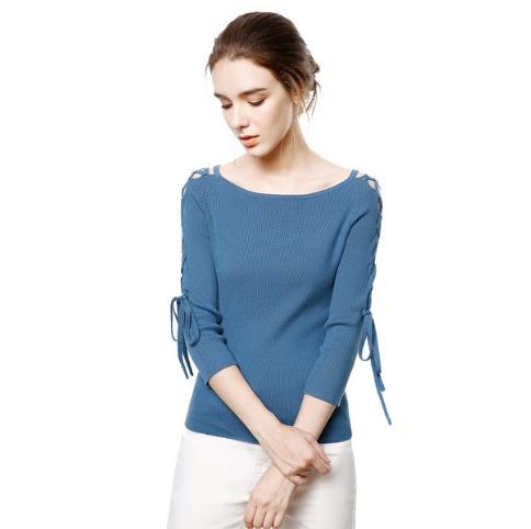 绑带圆领毛衣怎么搭配下装:凸显俏皮文艺范(图) 绑带圆领毛衣怎么搭配下装:凸显俏皮文艺范(图)