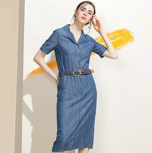 高腰修身牛仔连衣裙：5款连衣裙演绎风情万种