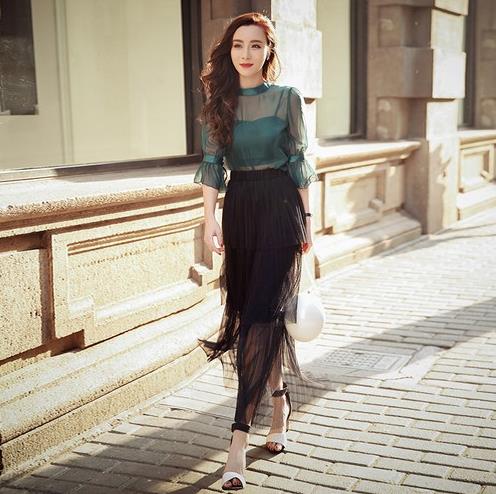 蕾丝拼接蓬蓬裙怎么搭配外套:甜美外套打造复古风 蕾丝拼接蓬蓬裙怎么搭配外套:甜美外套打造复古风