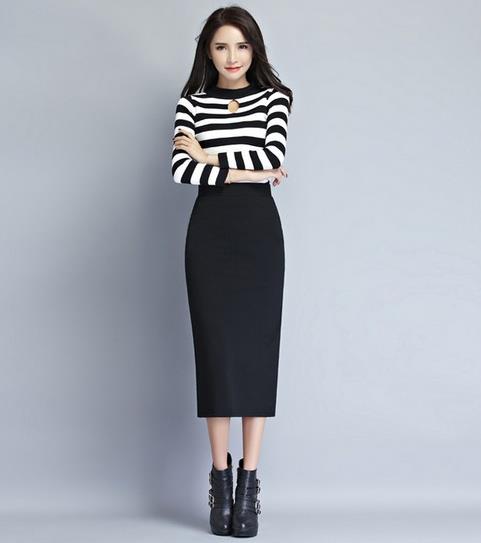 蕾丝包臀中长裙怎么搭配上衣：时尚又百搭（图）