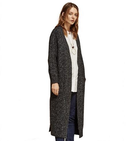 2017秋装外套选哪件:V领大纽扣针织衫来相伴(图) 2017秋装外套选哪件:V领大纽扣针织衫来相伴(图)