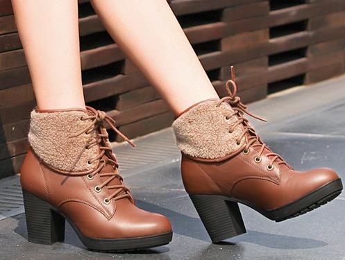 2017秋冬款牛皮粗跟系带短靴：时髦洋气短靴推荐