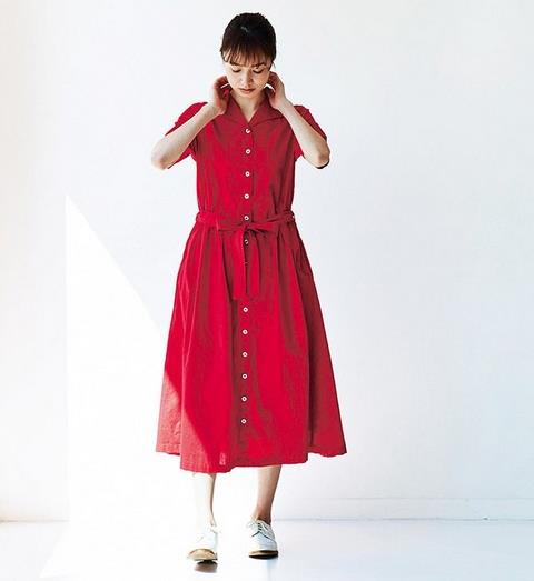 从夏穿到秋的衬衫裙：势头不减转换自如