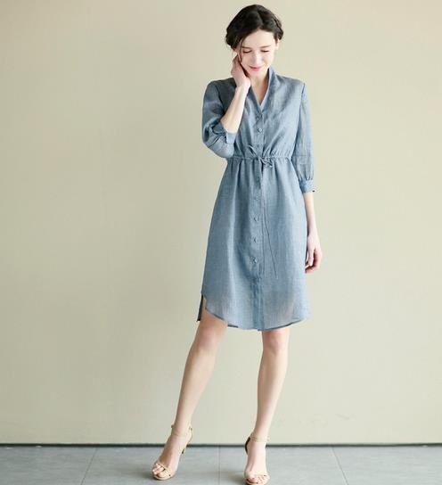 从夏穿到秋的衬衫裙：势头不减转换自如