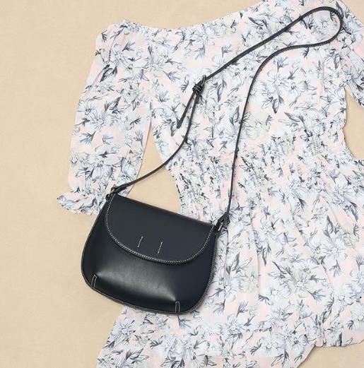 2017新款斜挎迷你小包：彰显青春活力（图）