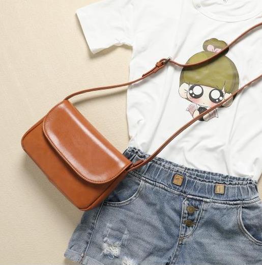 2017新款斜挎迷你小包：彰显青春活力（图）