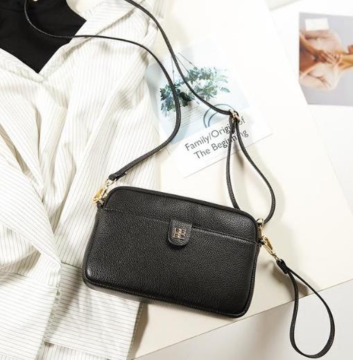 2017新款斜挎迷你小包：彰显青春活力（图）