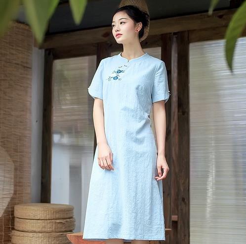 蝙蝠袖V领连衣裙分享:6款穿出性感优雅女人味 蝙蝠袖V领连衣裙分享:6款穿出性感优雅女人味