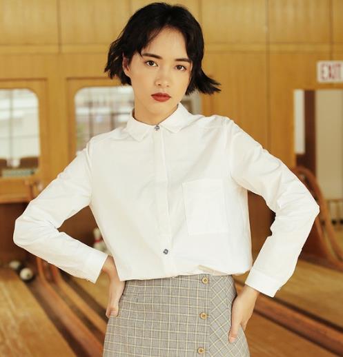 2017秋款丝绒纯色衬衫搭配：女装新款衬衫推荐（图）