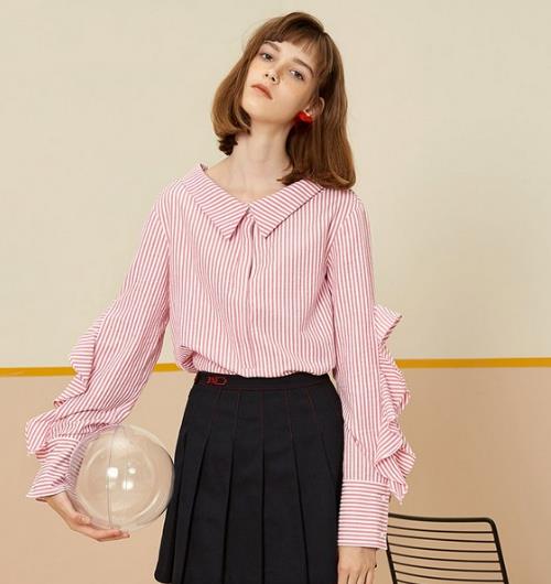 条纹撞色宽松衬衫裙怎么搭配：时尚衬衫裙推荐（图）