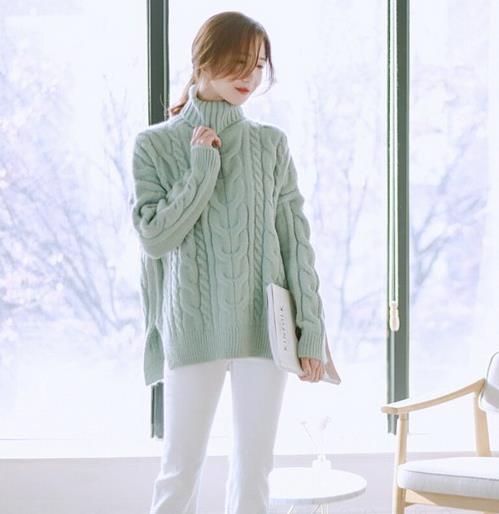 小脚裤搭配中长款高领毛衣：时尚百搭毛衣分享（图）