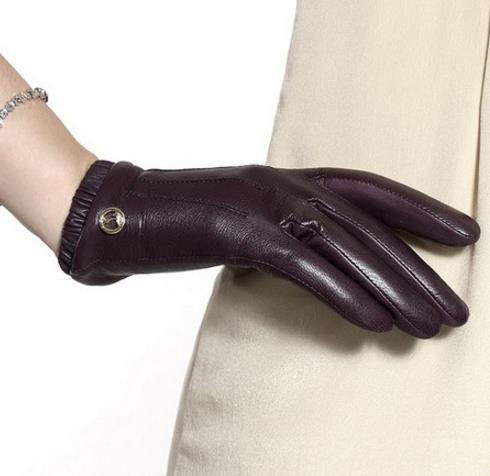 2017冬季巨流行羊皮手套：浪漫端庄手套推荐（图）